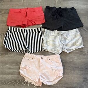 4 - Medium  
Grey - Large
Left stripes new with tags 
Bottom pink -new w/o tags